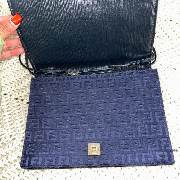 Fendi Navy and Black Shoulder Bag - Picture 4 of 12